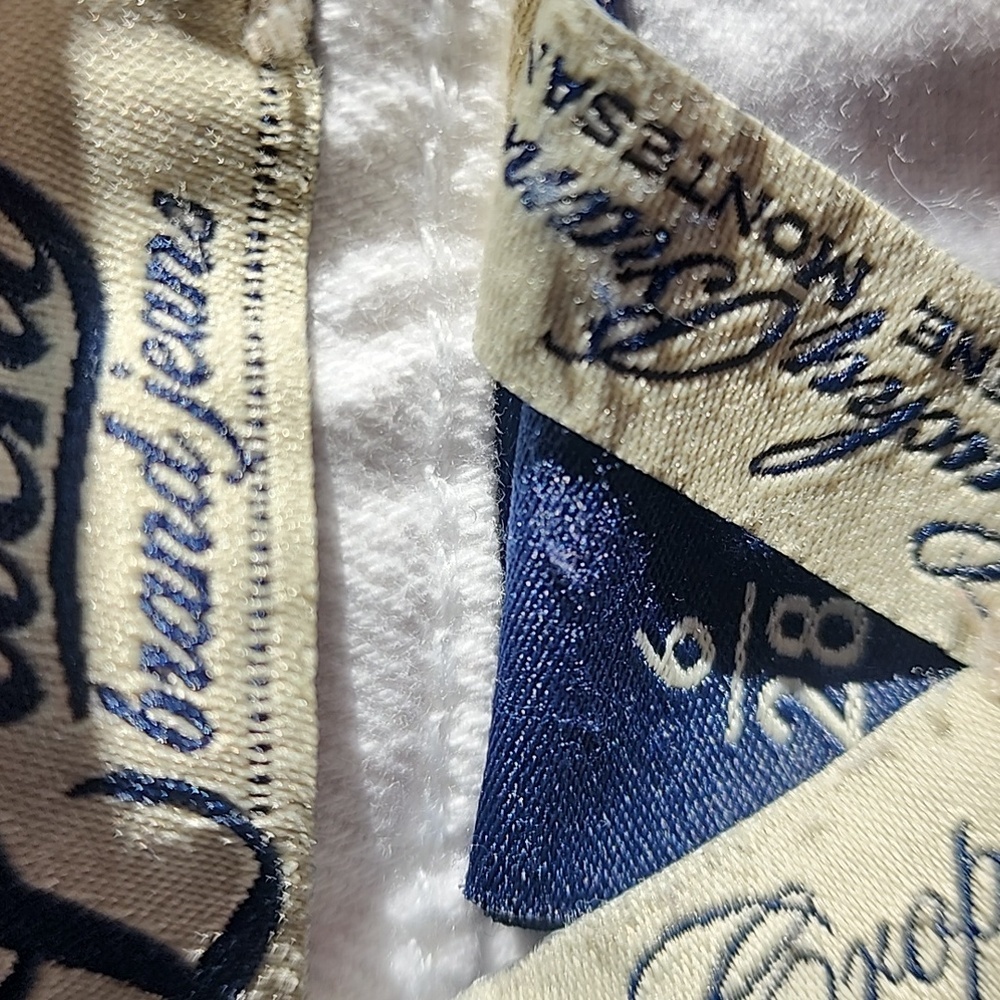 Lucky Brand Women's Cropped White Jeans - Picture 2 of 4